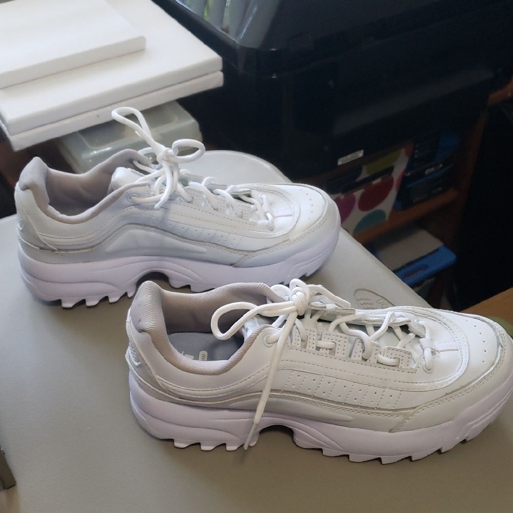 Avia Women's White Sneakers